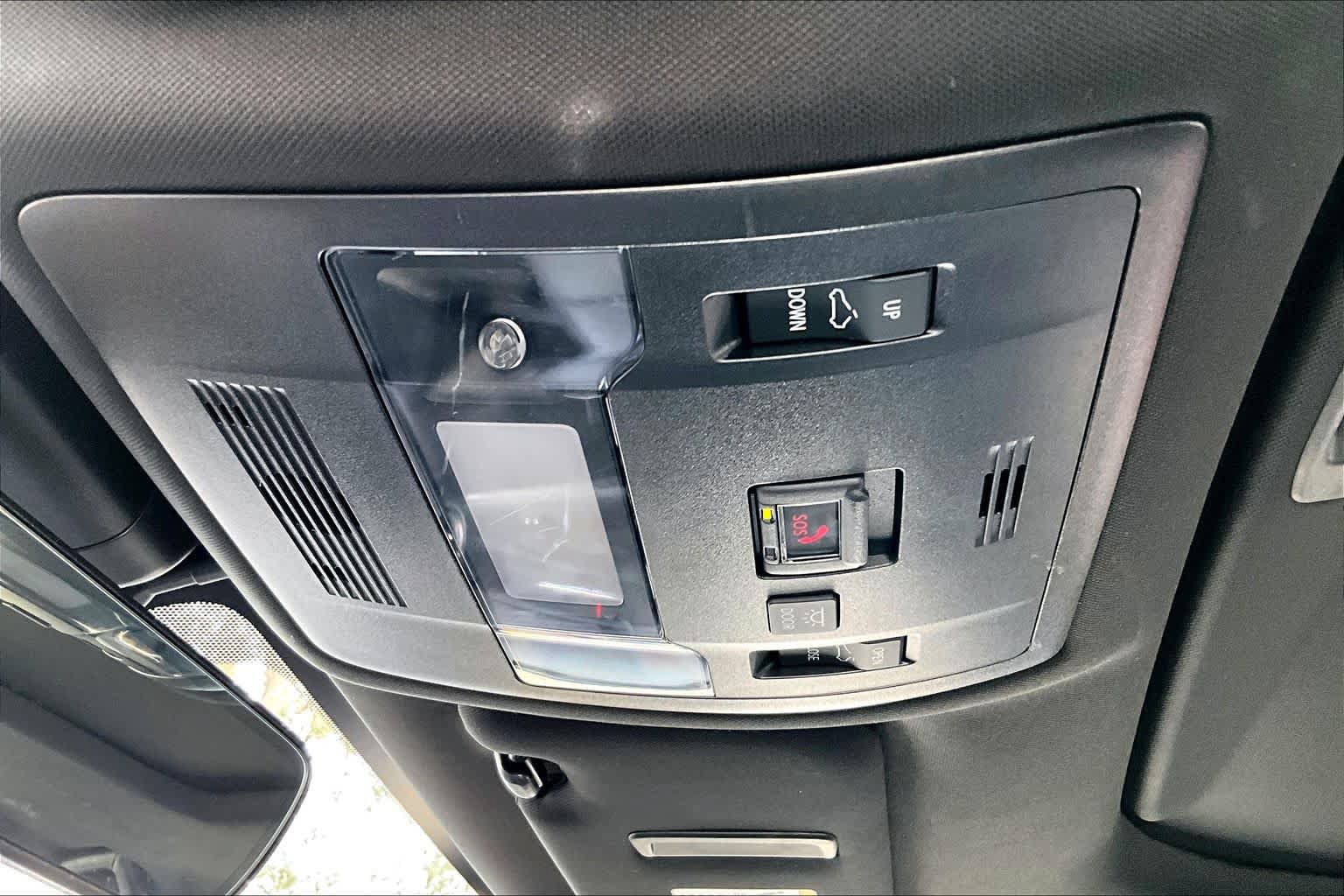 Used 2023 Lexus IS 300 w/ Premium Package RWD image 32