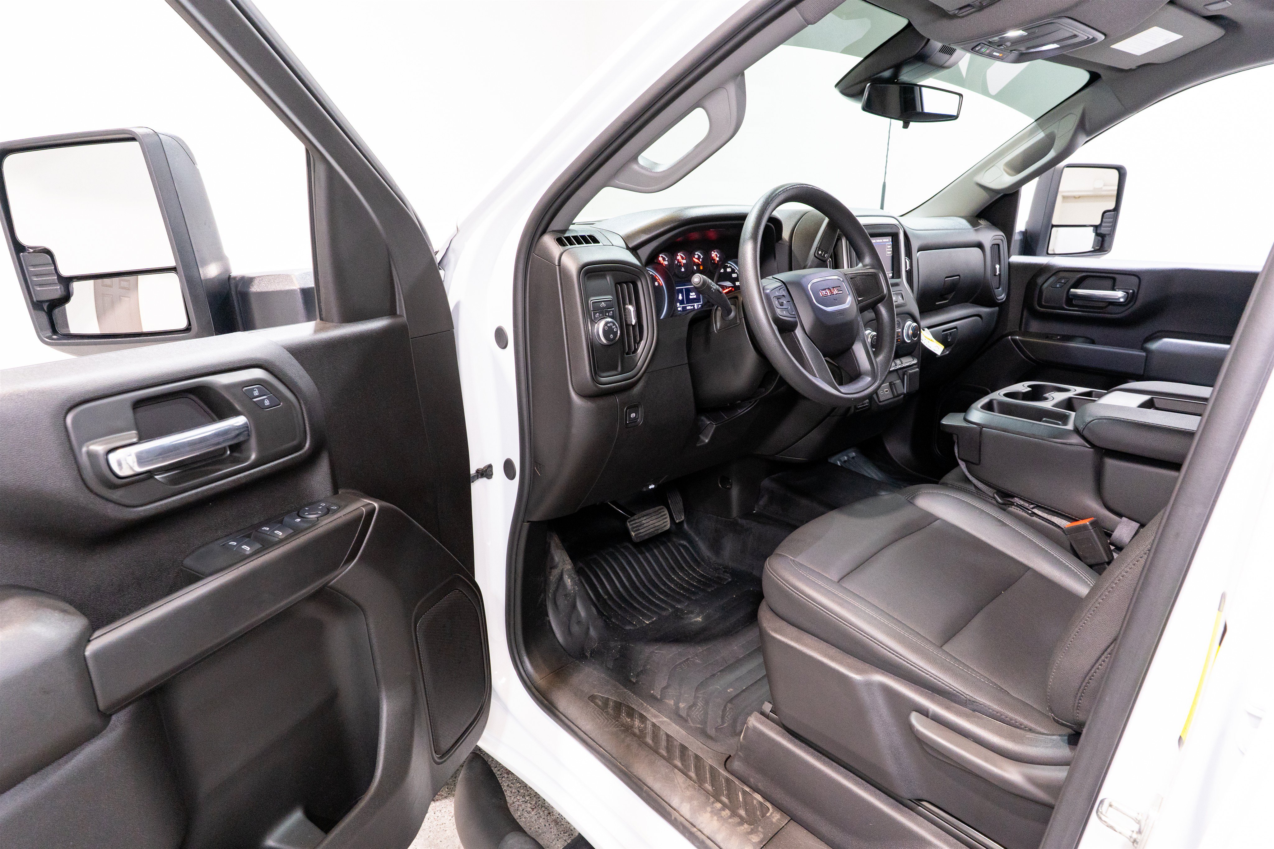 Used 2024 GMC Sierra 2500 Pro w/ Convenience Package RWD image 14