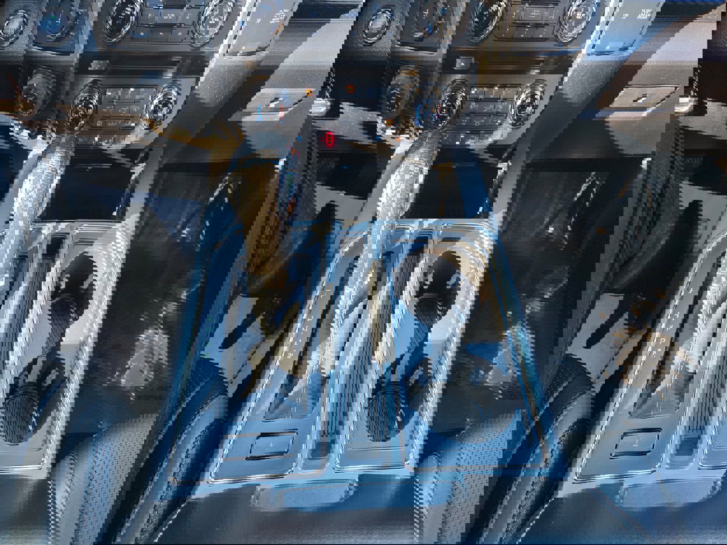 Certified 2018 Ford F150 Raptor w/ Equipment Group 802A Luxury image 14