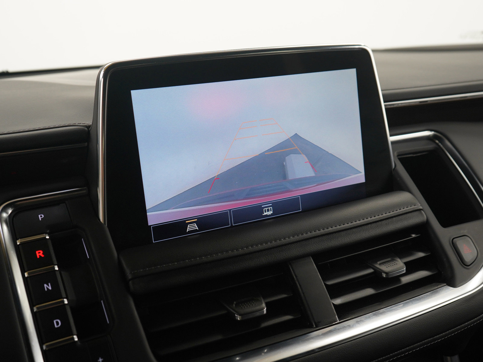 Used 2021 GMC Yukon SLE image 27