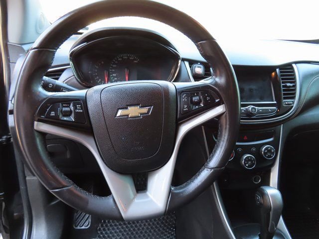Used 2019 Chevrolet Trax LT w/ Driver Confidence Package FWD image 23