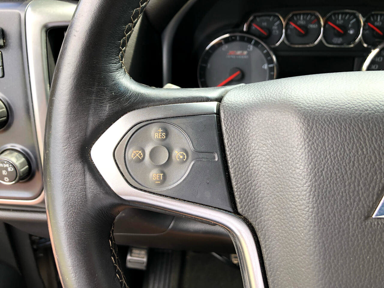 Used 2015 Chevrolet Silverado 2500 LT w/ Z71 Package, Off-Road image 29