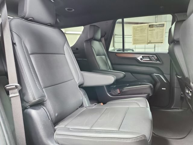 Used 2025 GMC Yukon Denali RWD image 43