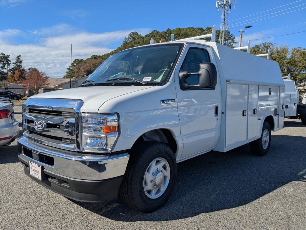 New 2026 Ford E-350 and Econoline 350 Super Duty w/ Power Equipment Group image 8