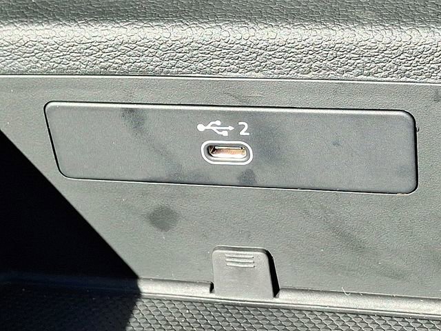 Used 2022 Audi A4 2.0T Premium Plus AWD/4WD image 27