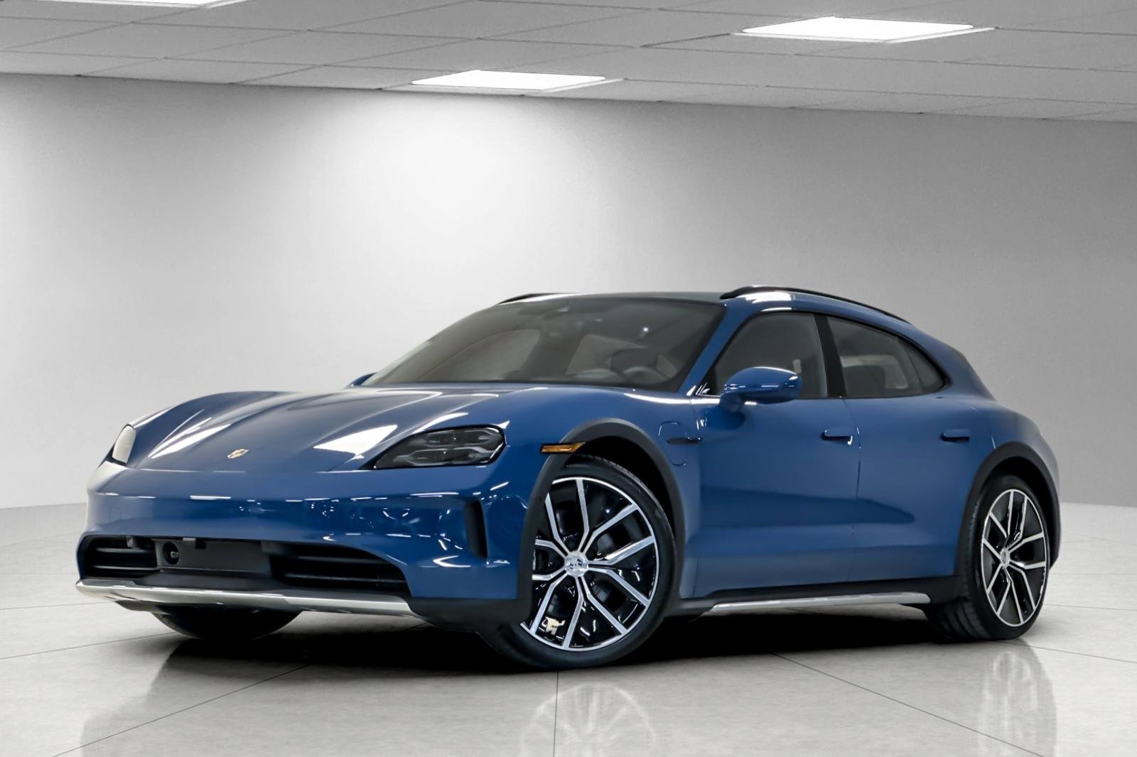 New 2025 Porsche Taycan 4S image 1