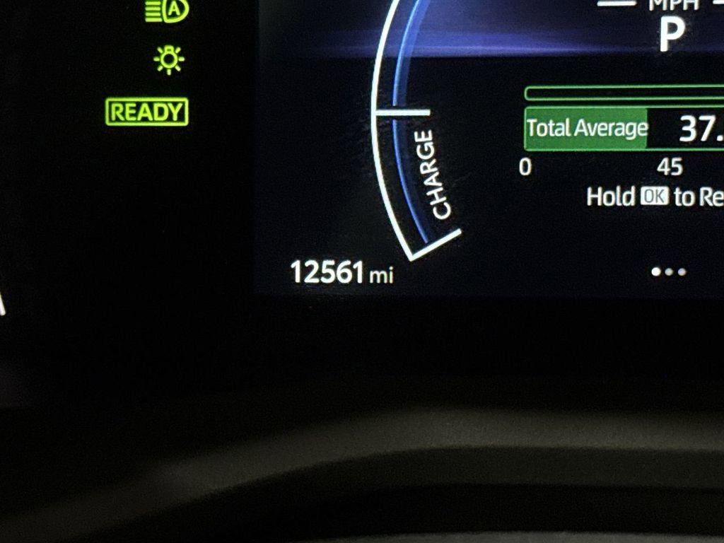 Used 2025 Toyota Camry SE w/ Convenience Package image 13