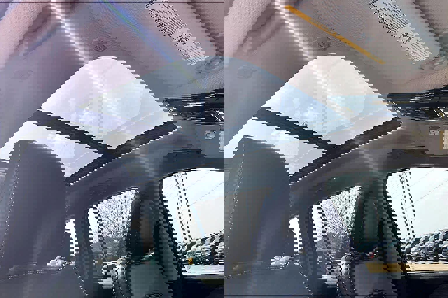 Used 2023 Jeep Grand Cherokee Limited image 14