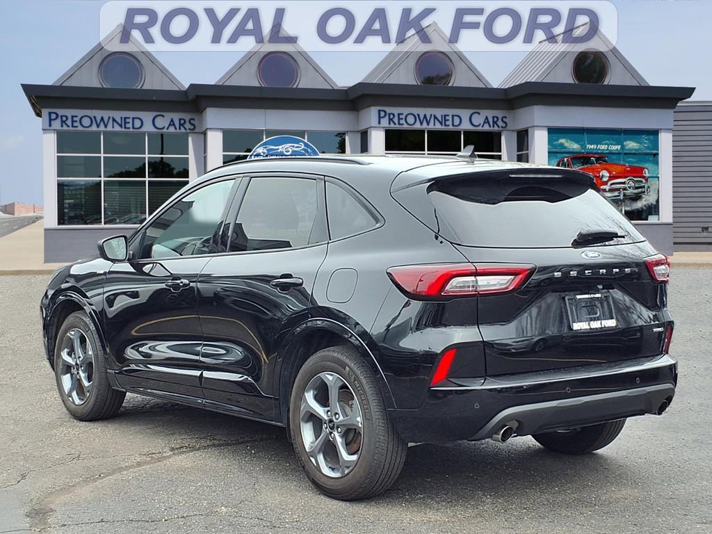 Used 2023 Ford Escape ST-Line w/ Tech Pack #1 image 2