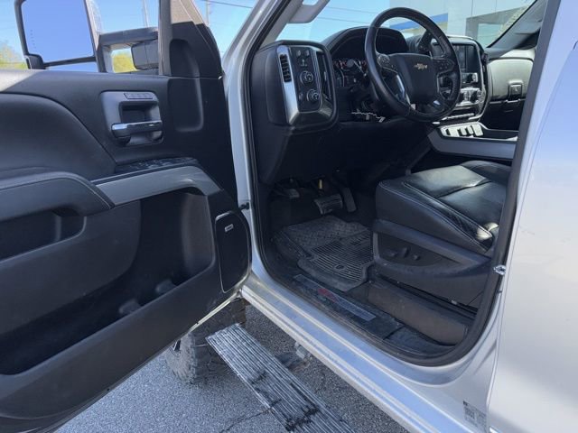 Used 2018 Chevrolet Silverado 2500 LTZ w/ Duramax Plus Package AWD/4WD image 37
