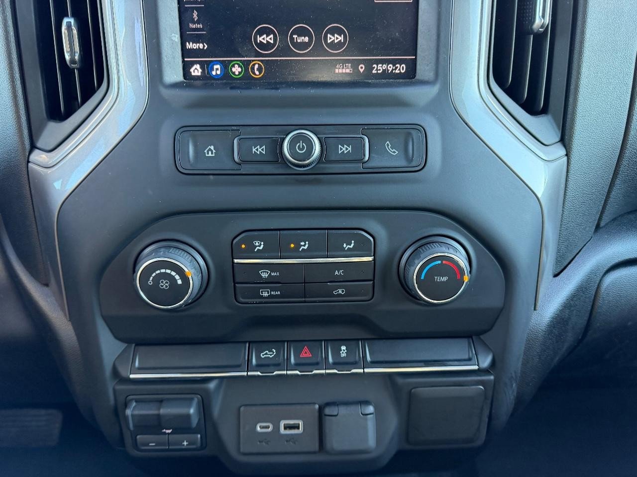 Used 2021 Chevrolet Silverado 2500 Custom w/ Custom Value Package image 17