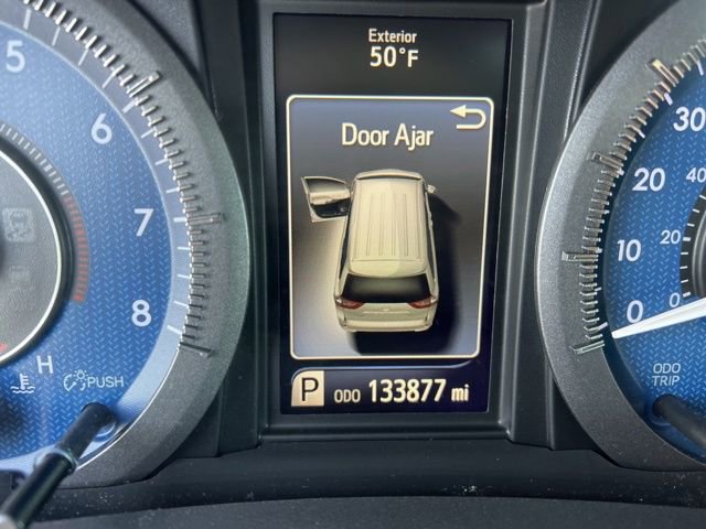 Used 2015 Toyota Sienna Limited Premium image 11