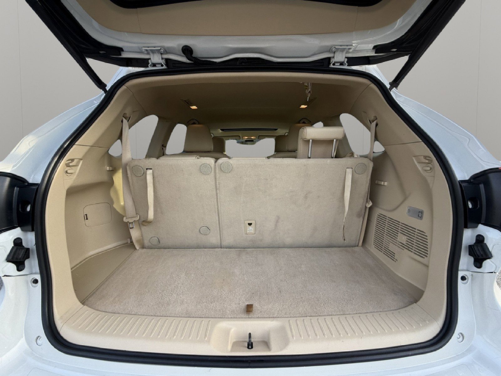 Used 2018 Toyota Highlander XLE image 13