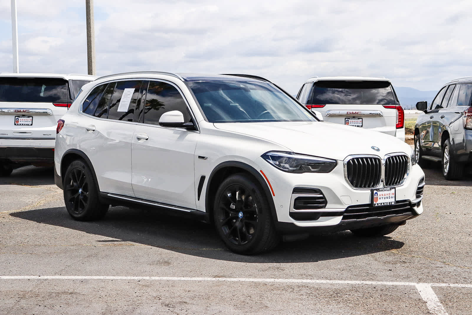 Used 2023 BMW X5 xDrive45e AWD/4WD image 3