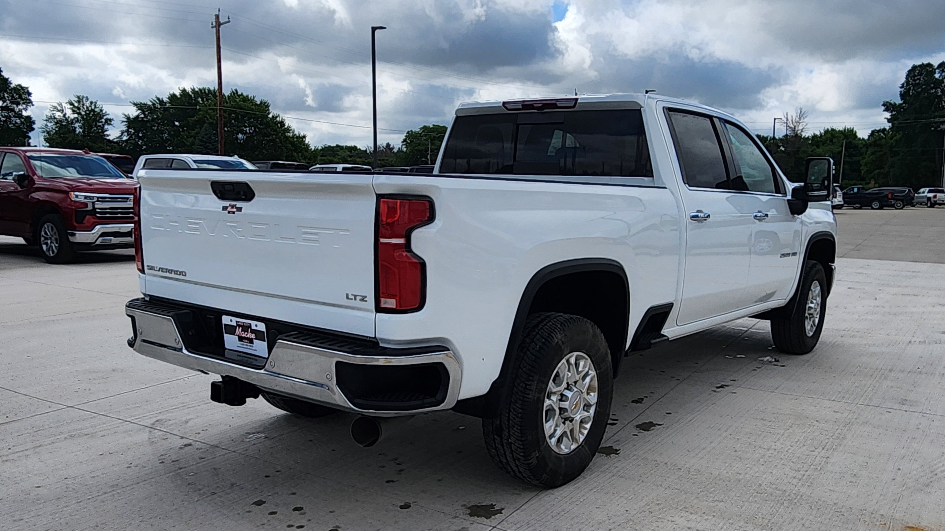 Certified 2026 Chevrolet Silverado 2500 LTZ w/ LTZ Plus Package AWD/4WD image 5