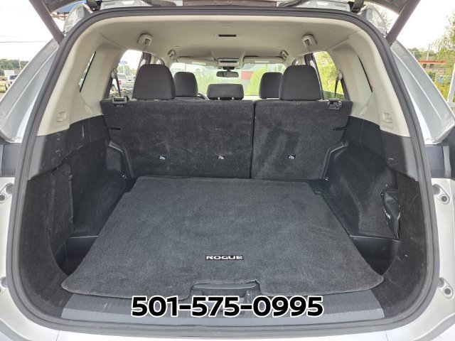Used 2024 Nissan Rogue SV FWD image 15