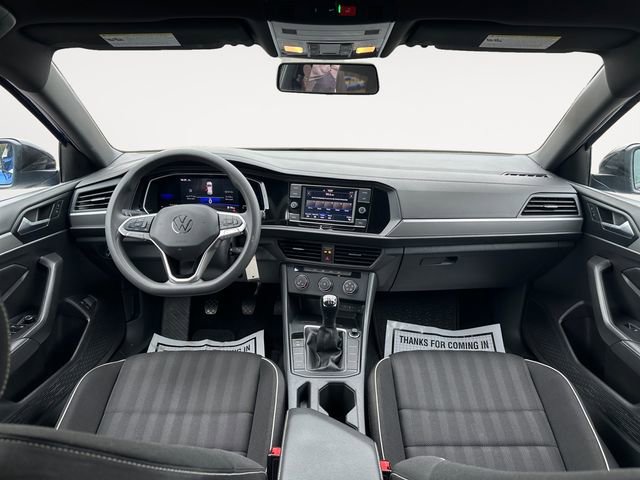 Used 2022 Volkswagen Jetta Sport image 10