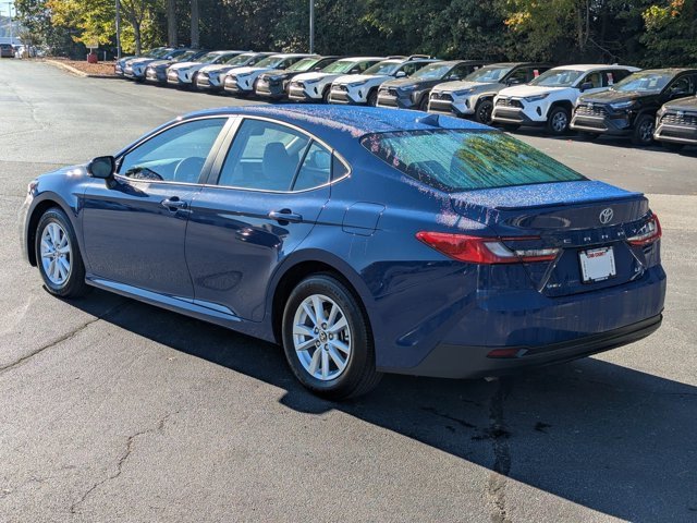 Used 2025 Toyota Camry LE image 5