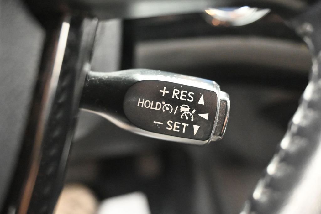 Used 2020 Toyota Prius Prime LE w/ Carpet Mat Package image 19