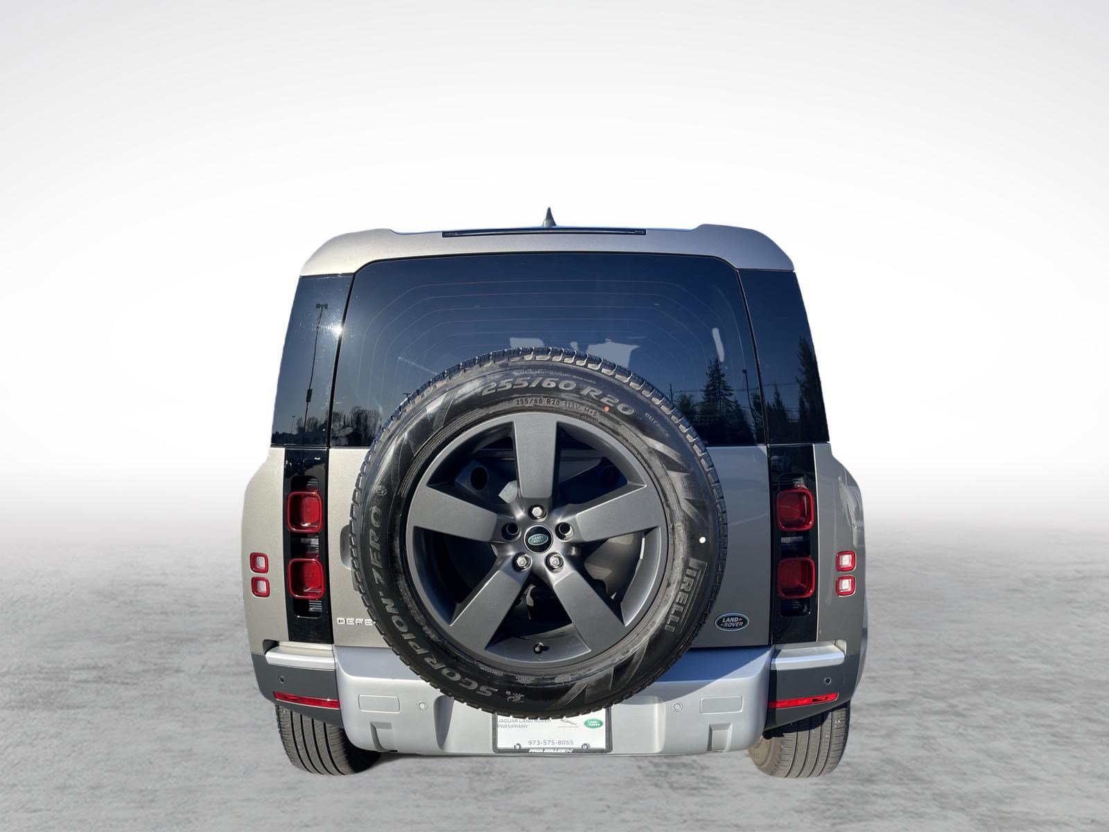 Used 2022 Land Rover Defender 110 S AWD/4WD image 6