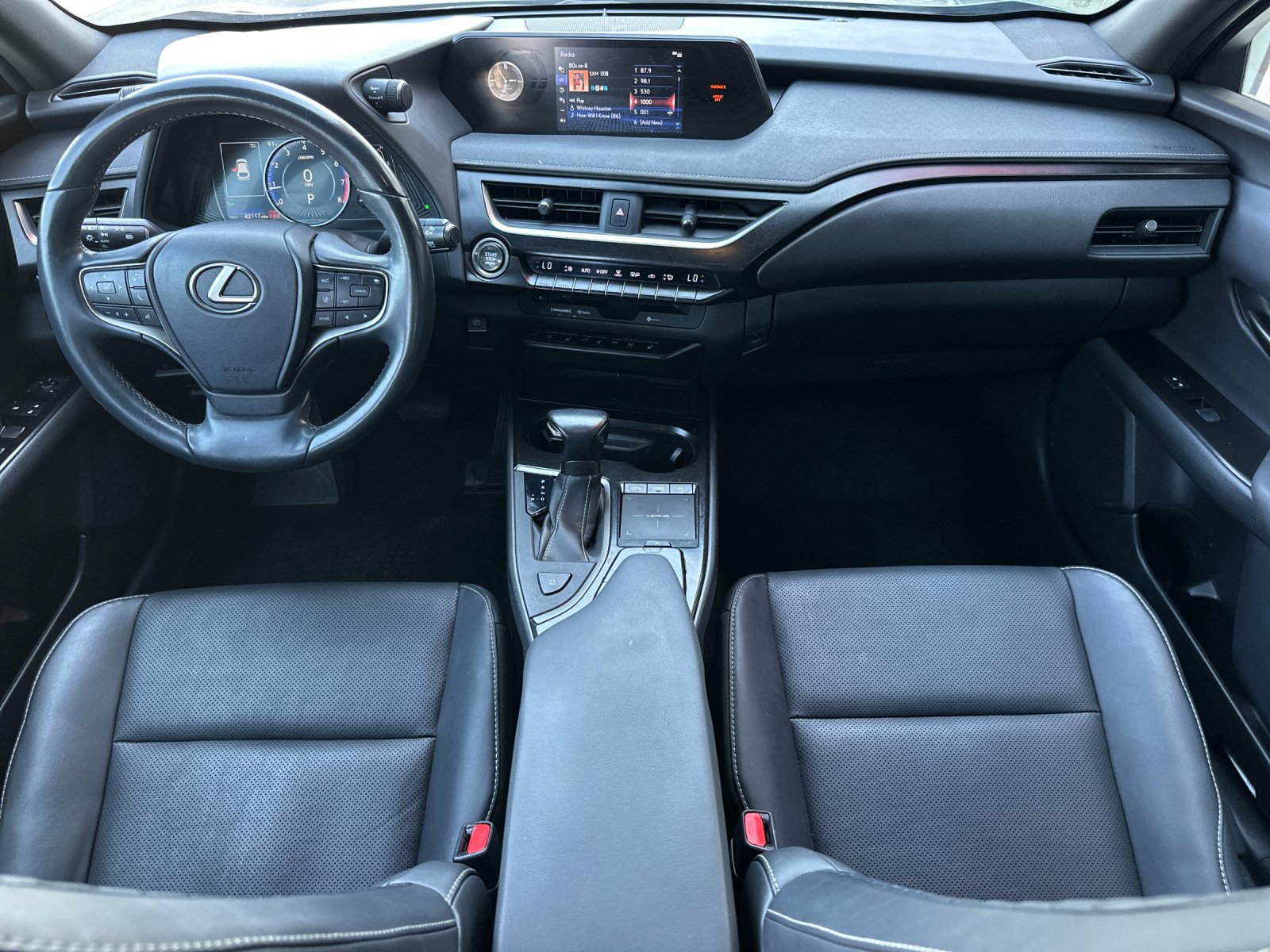 Used 2019 Lexus UX 200 w/ Premium Package FWD image 13