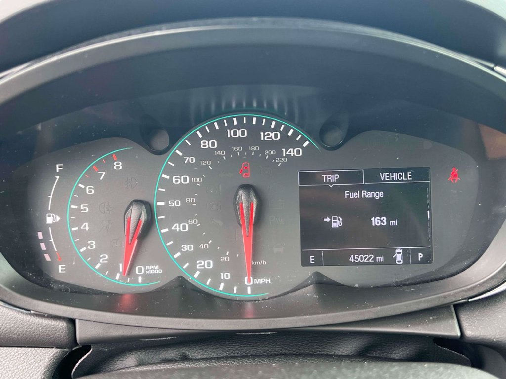 Used 2019 Chevrolet Trax LT w/ LT Convenience Package AWD/4WD image 25