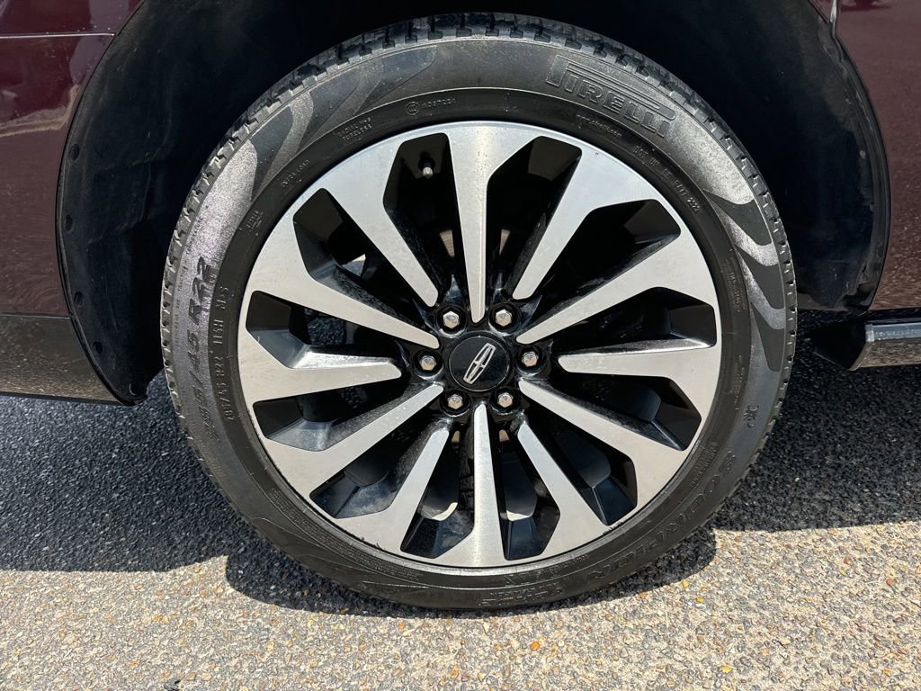 Used 2023 Lincoln Navigator L Reserve AWD/4WD image 10