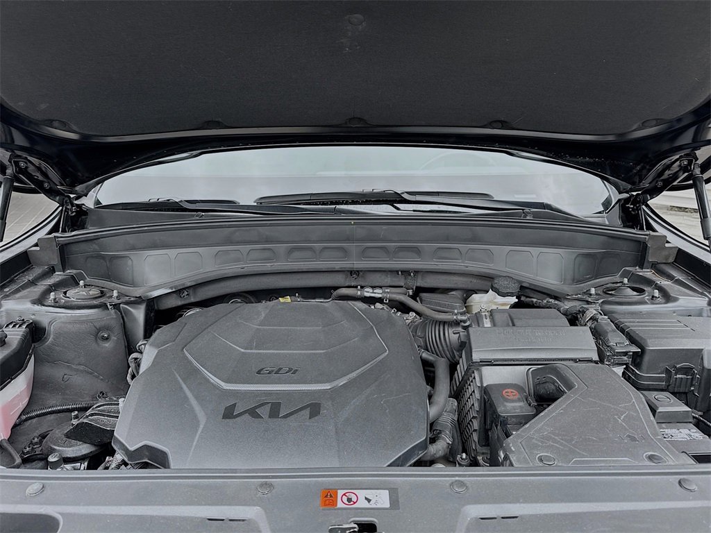 Used 2023 Kia Telluride EX w/ EX Captain's Chair Package image 34
