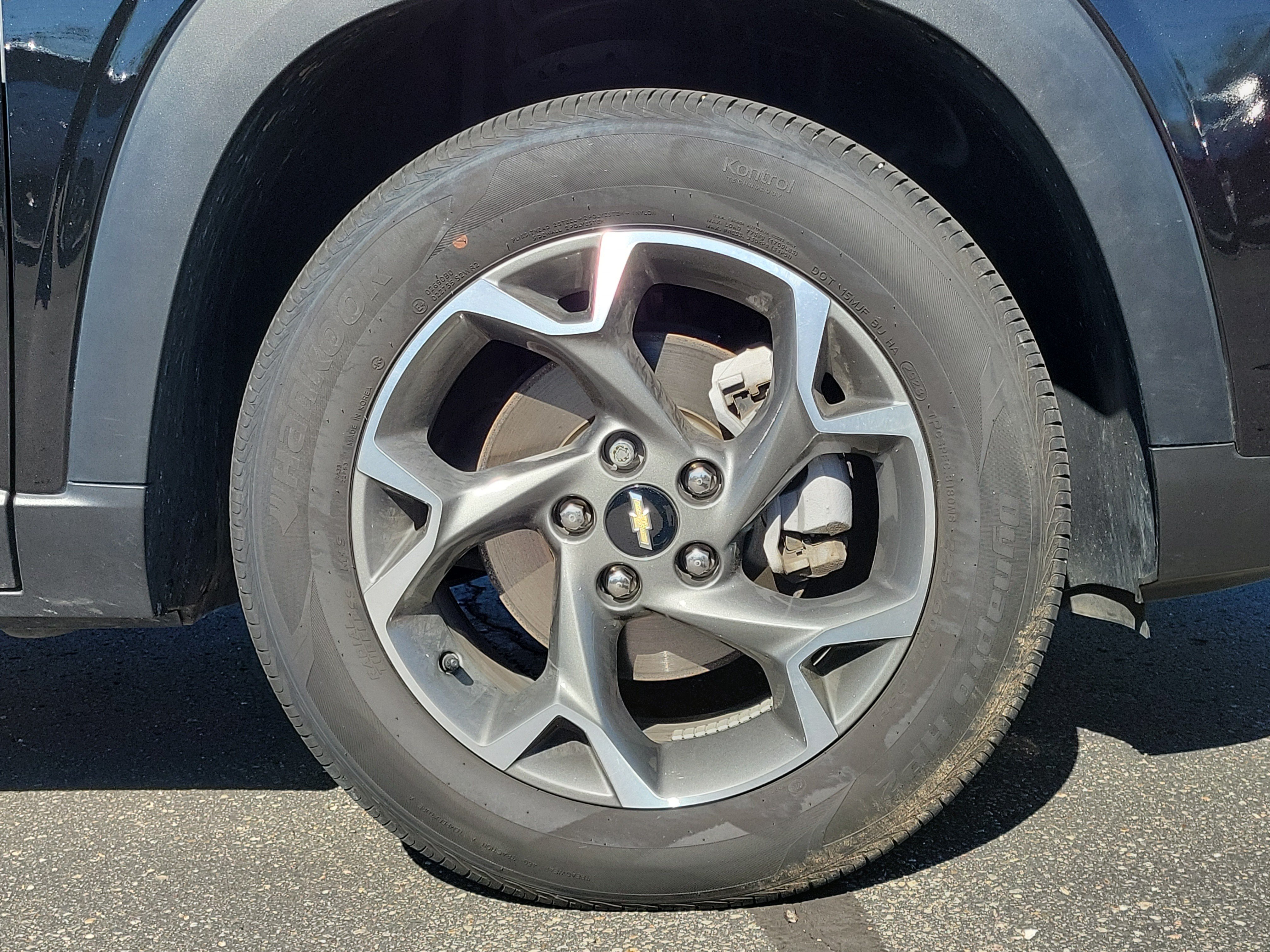 Used 2024 Chevrolet Trax LT w/ LT Convenience Package FWD image 5