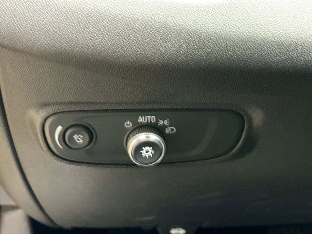 Certified 2024 Chevrolet Equinox LT w/ LPO, Floor Liner Package image 10