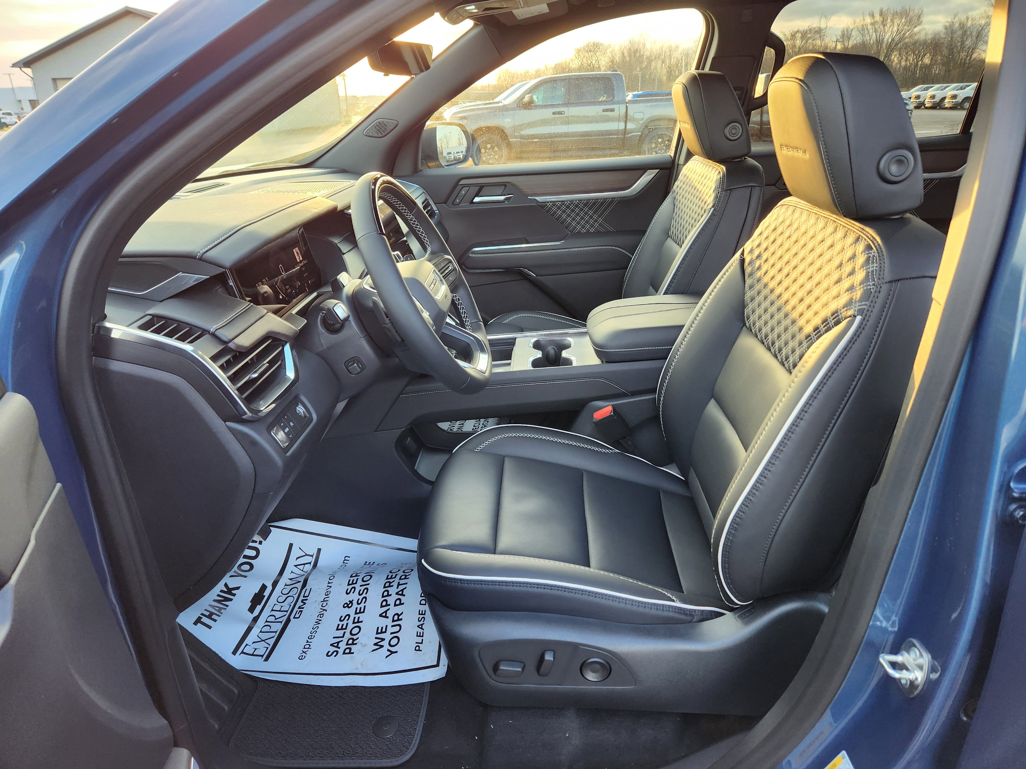 New 2026 GMC Acadia Denali w/ Super Cruise Package image 10