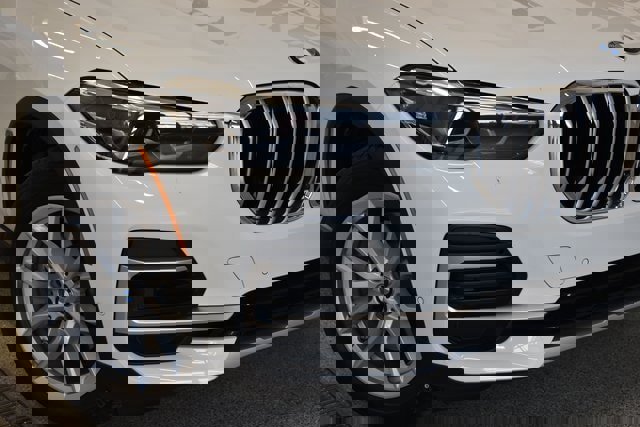 Used 2023 BMW X5 xDrive40i w/ Premium Package image 15