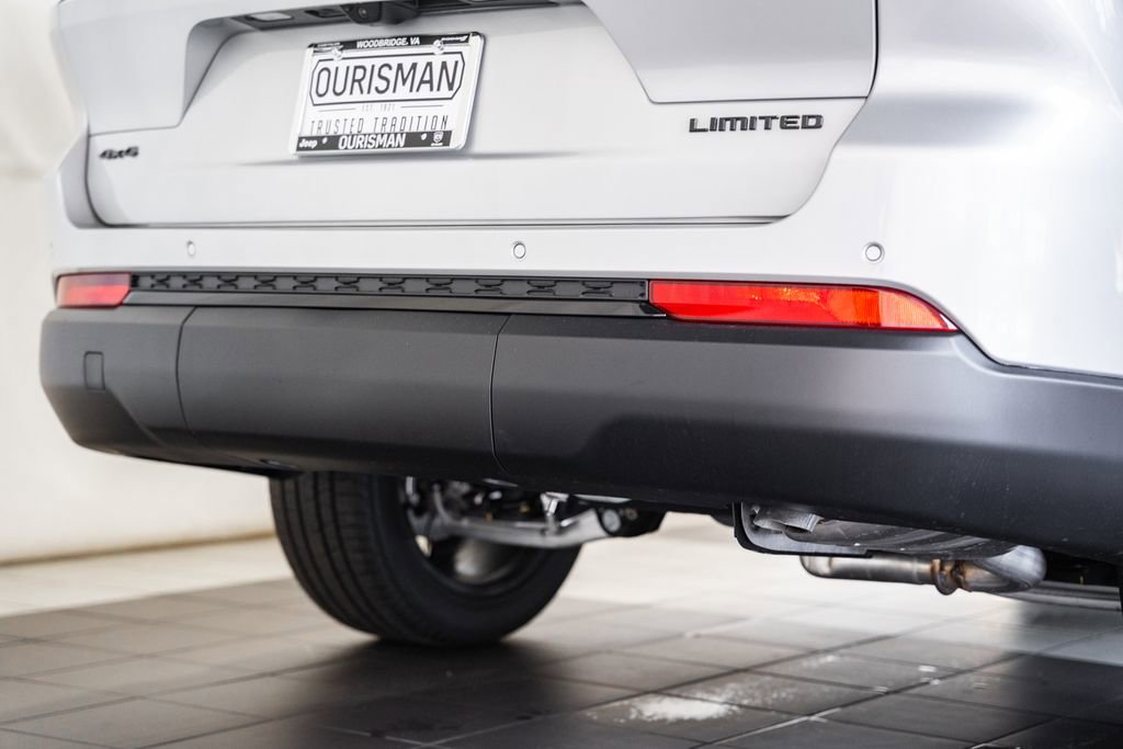 New 2025 Jeep Grand Cherokee L Limited w/ Luxury Tech Group II image 9