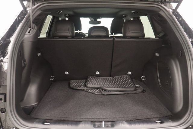 New 2025 Jeep Compass Latitude w/ Sun & Sound Group image 18