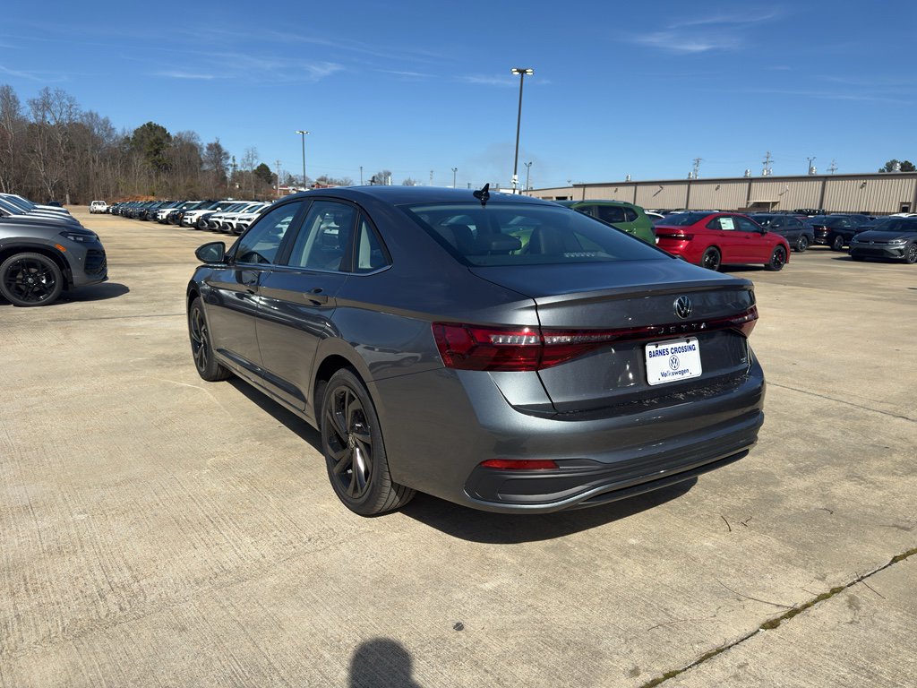 New 2026 Volkswagen Jetta SE FWD image 7
