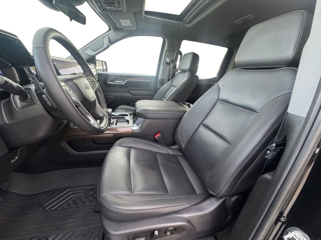 Used 2024 Chevrolet Silverado 1500 LT Trail Boss w/ LT Trail Boss Premium Package image 10