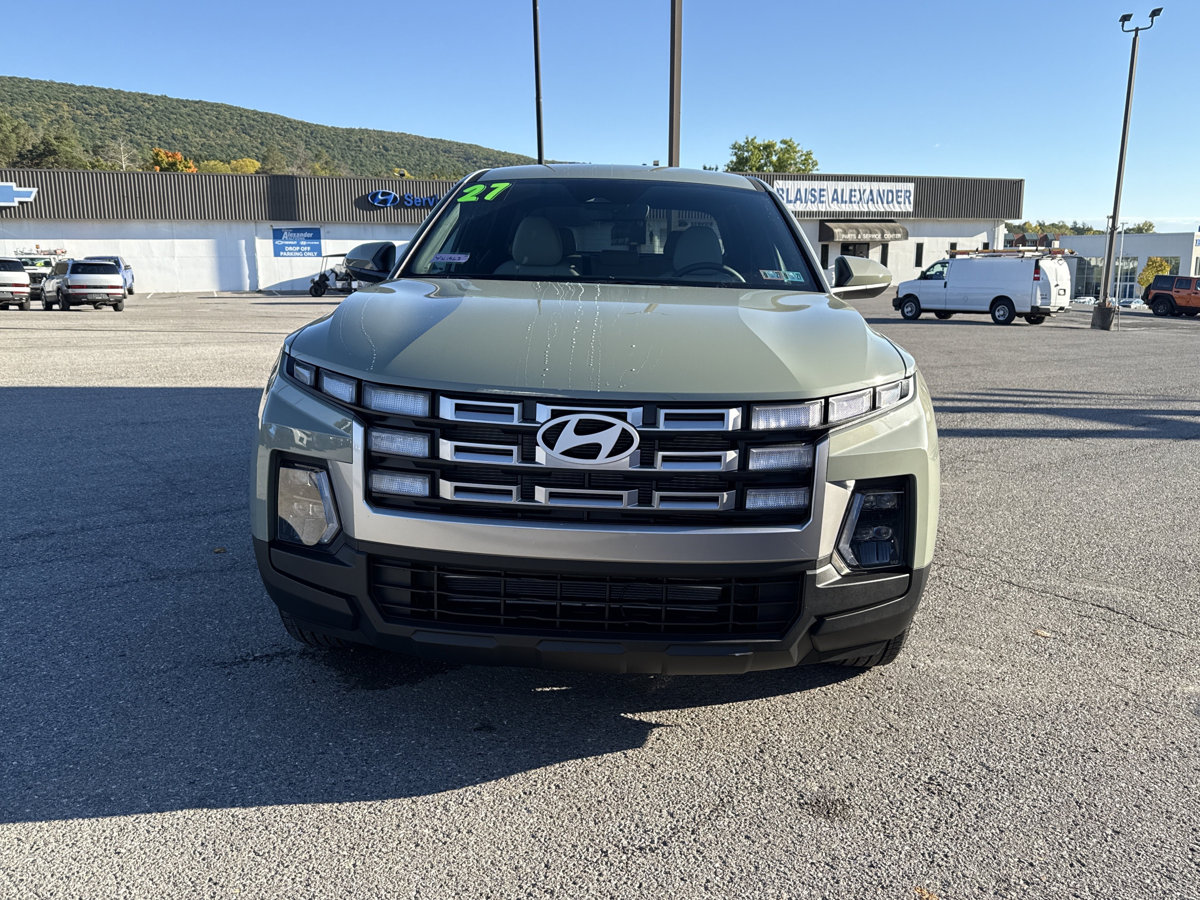 New 2027 Hyundai Santa Cruz SE AWD/4WD image 9