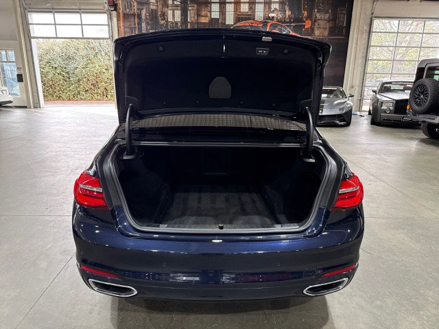 Used 2016 BMW 750i xDrive AWD/4WD image 15