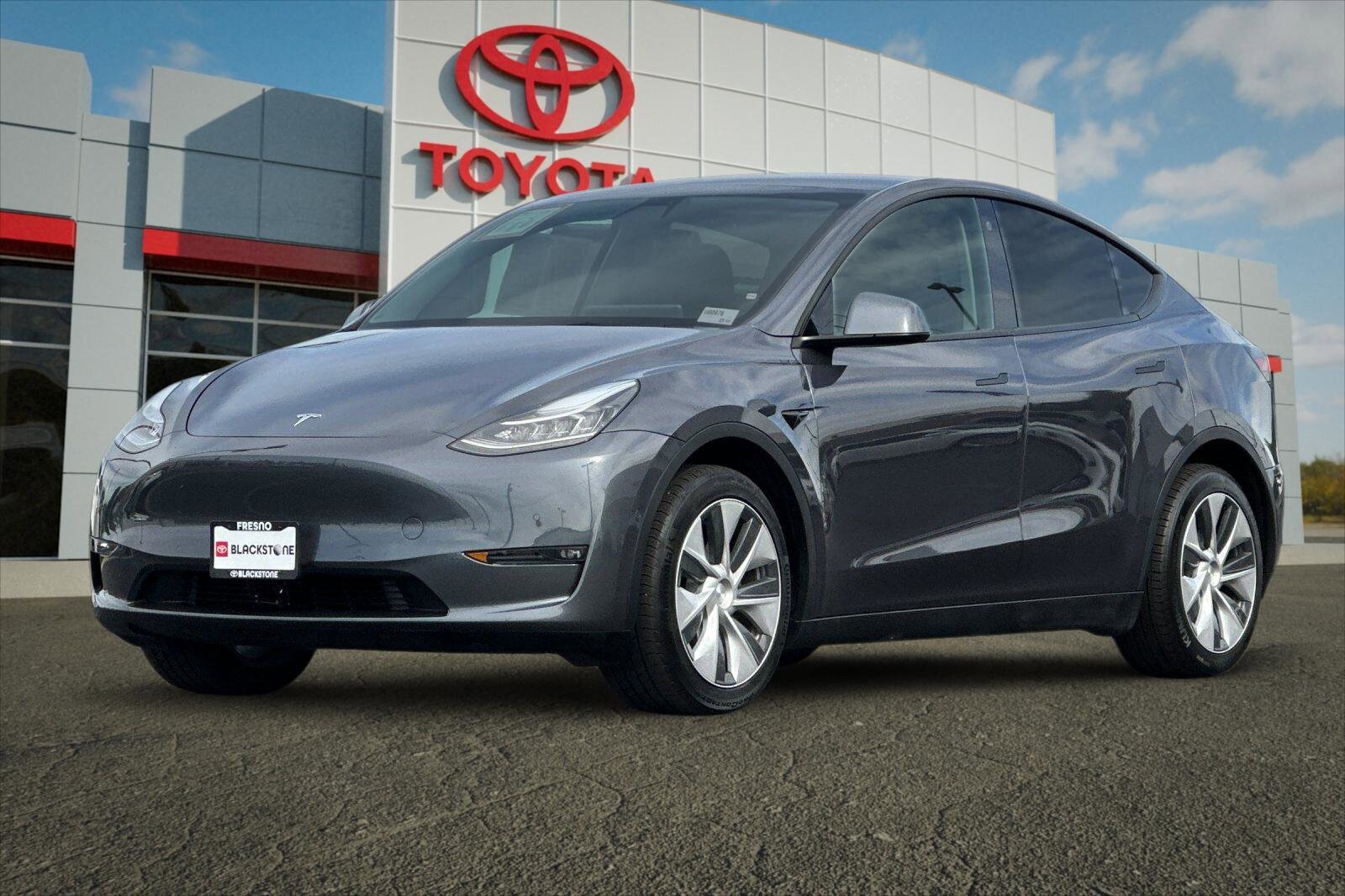 Used 2022 Tesla Model Y Long Range AWD/4WD image 7