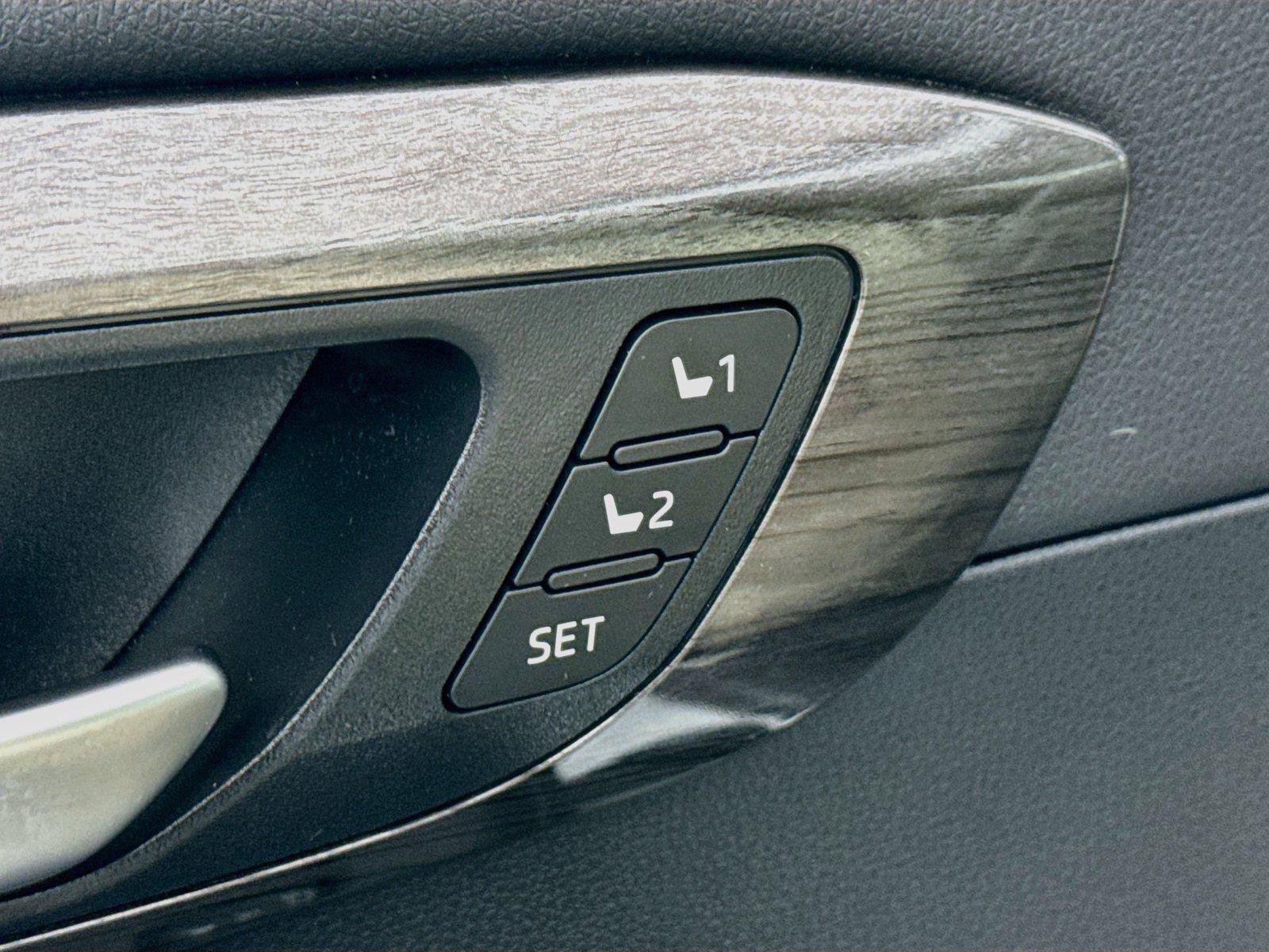 Used 2023 Toyota Highlander Platinum FWD image 33