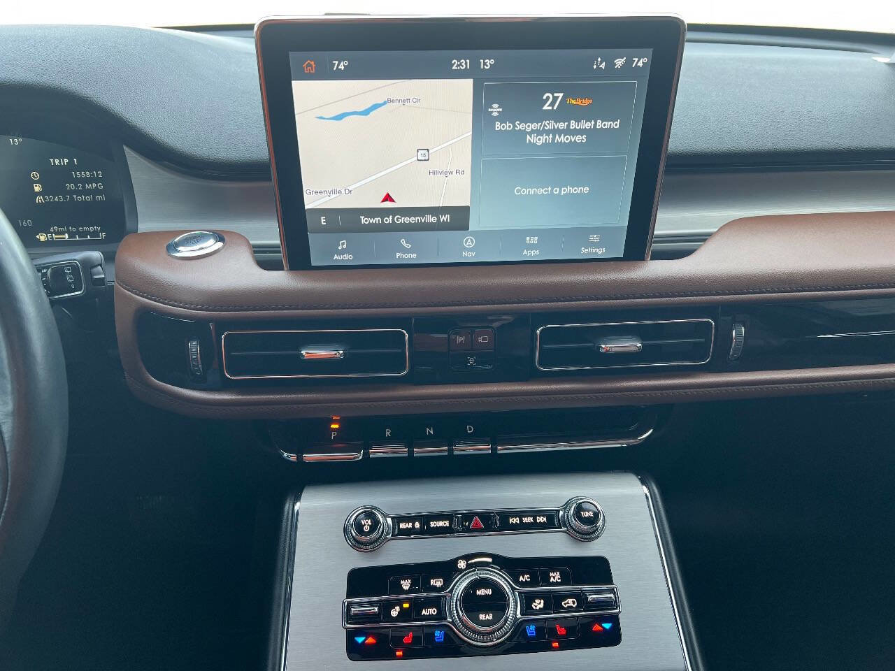 Used 2023 Lincoln Aviator Reserve w/ Class IV Trailer Tow Package image 12