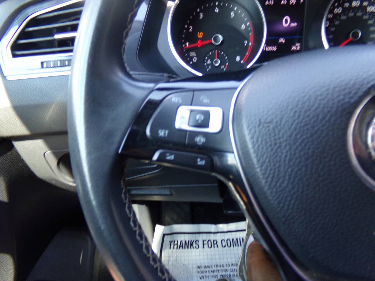 Used 2021 Volkswagen Tiguan SE image 50