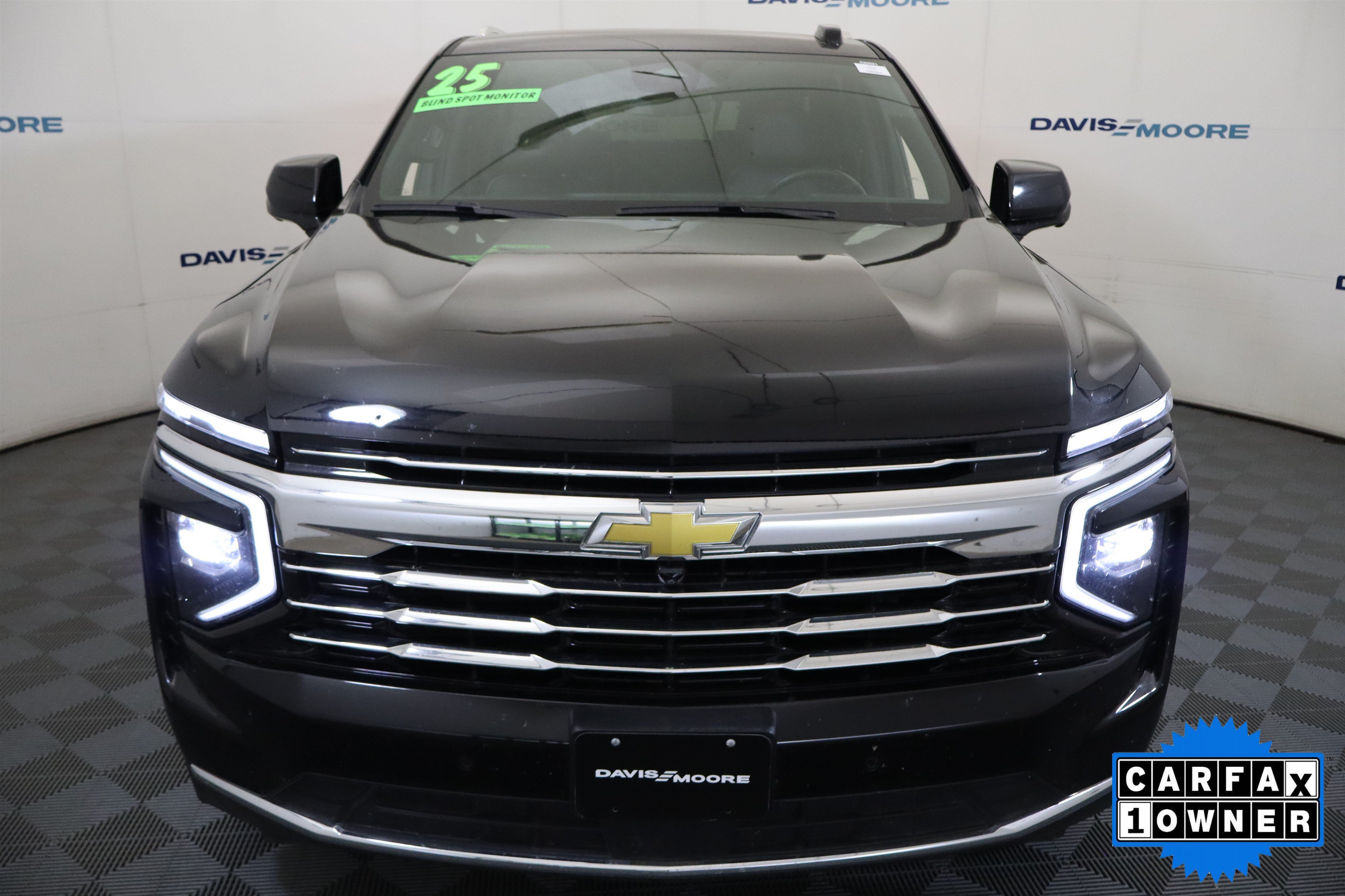 Used 2025 Chevrolet Suburban LT AWD/4WD image 14