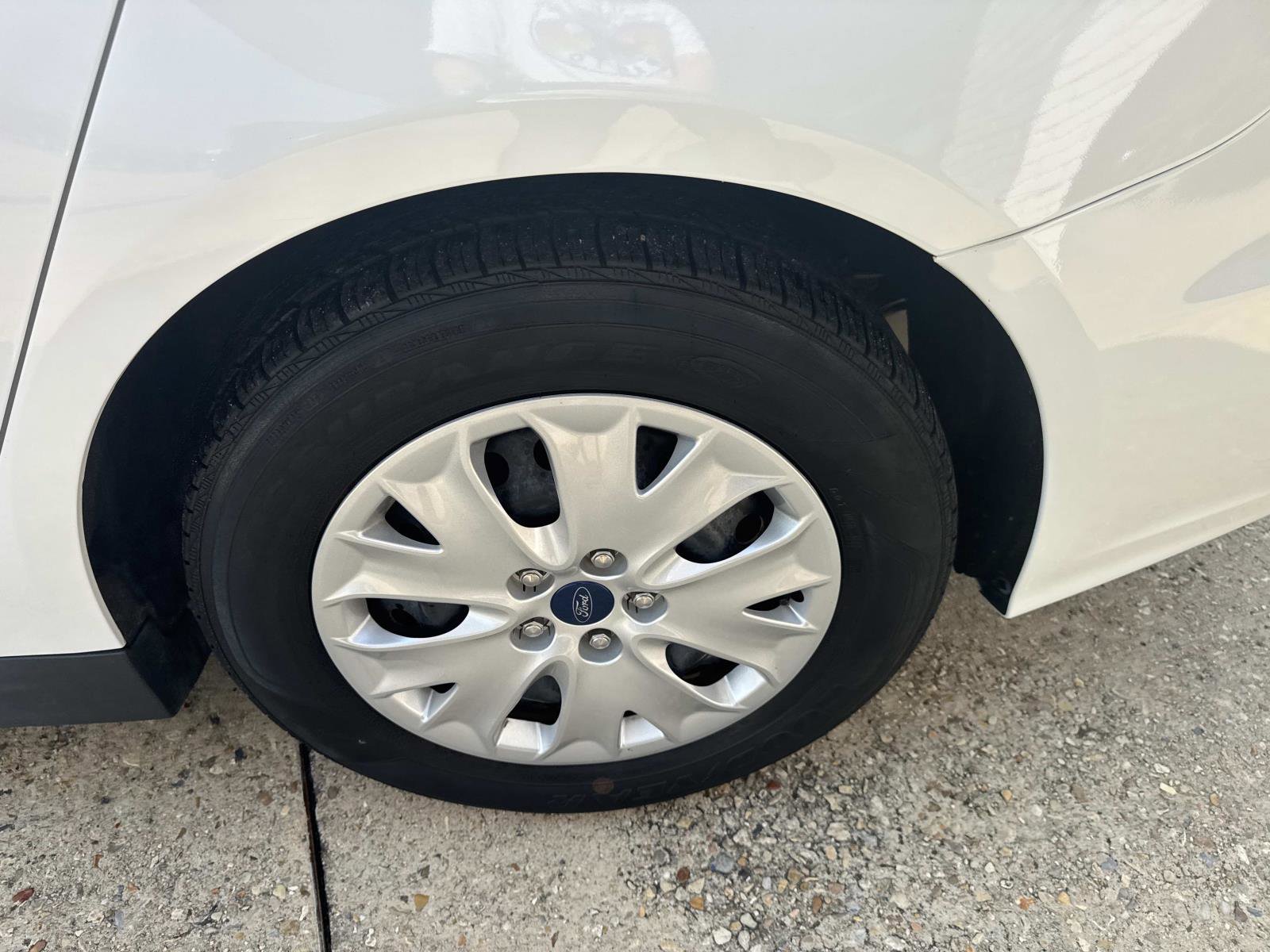 Used 2020 Ford Fusion S image 4