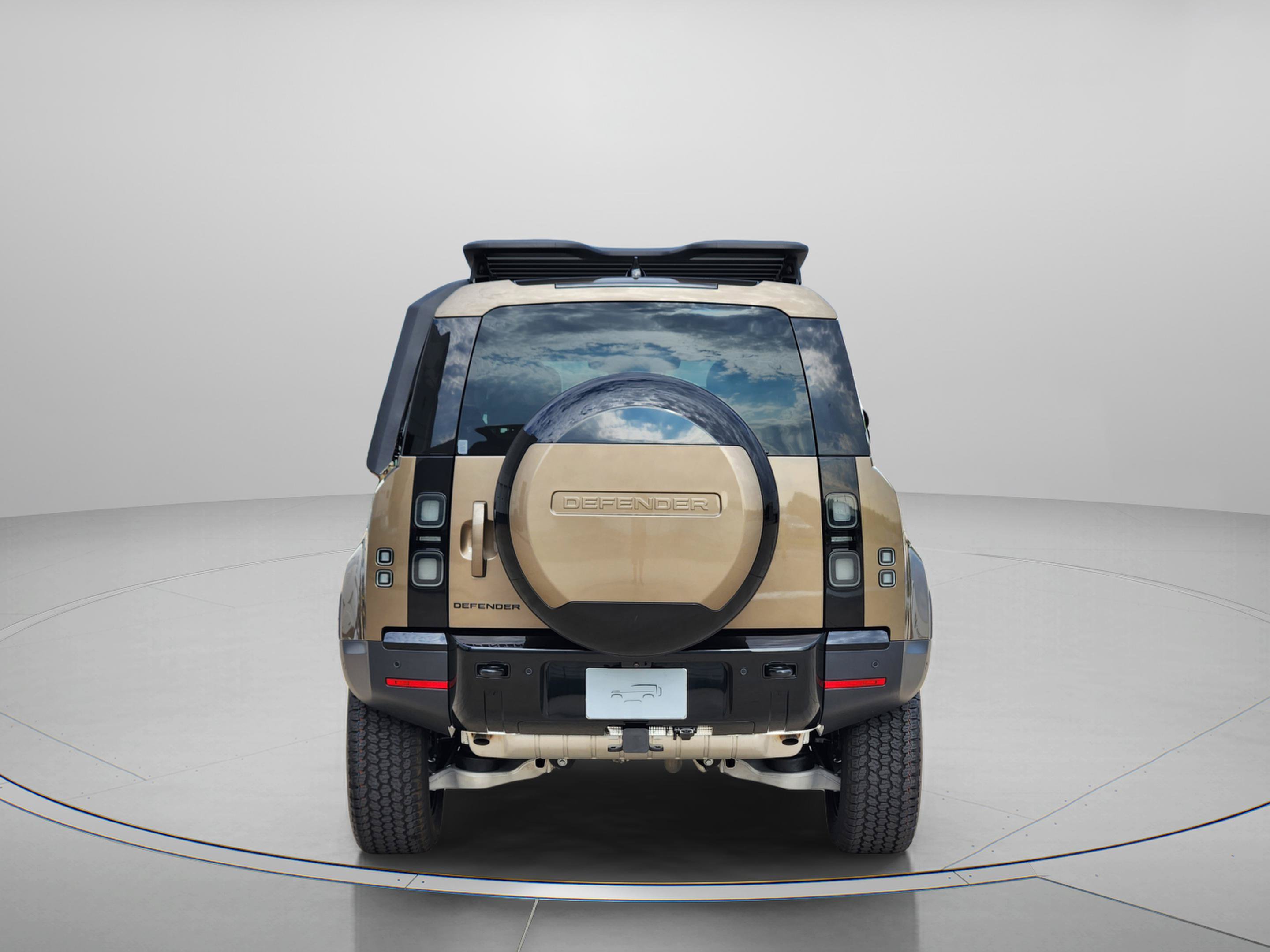 New 2026 Land Rover Defender 110 S AWD/4WD image 4