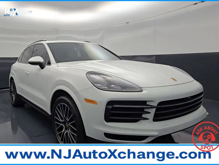 Used 2022 Porsche Cayenne AWD/4WD image 1