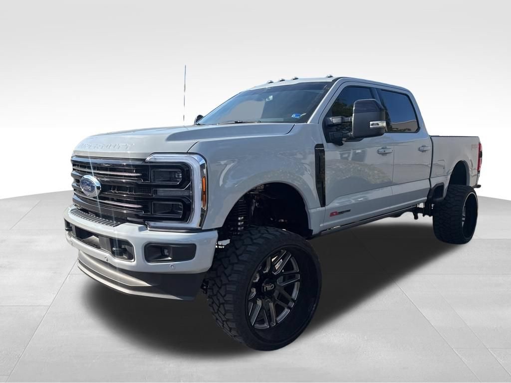 Used 2026 Ford F250 Platinum AWD/4WD image 2