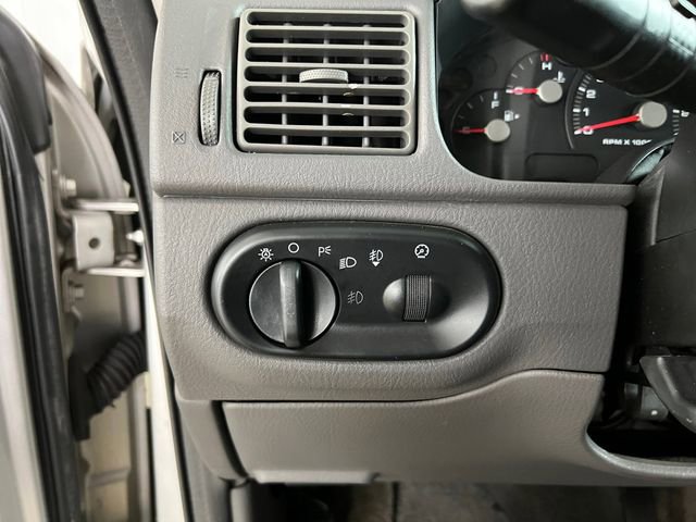 Used 2003 Ford Explorer XLT AWD/4WD image 17