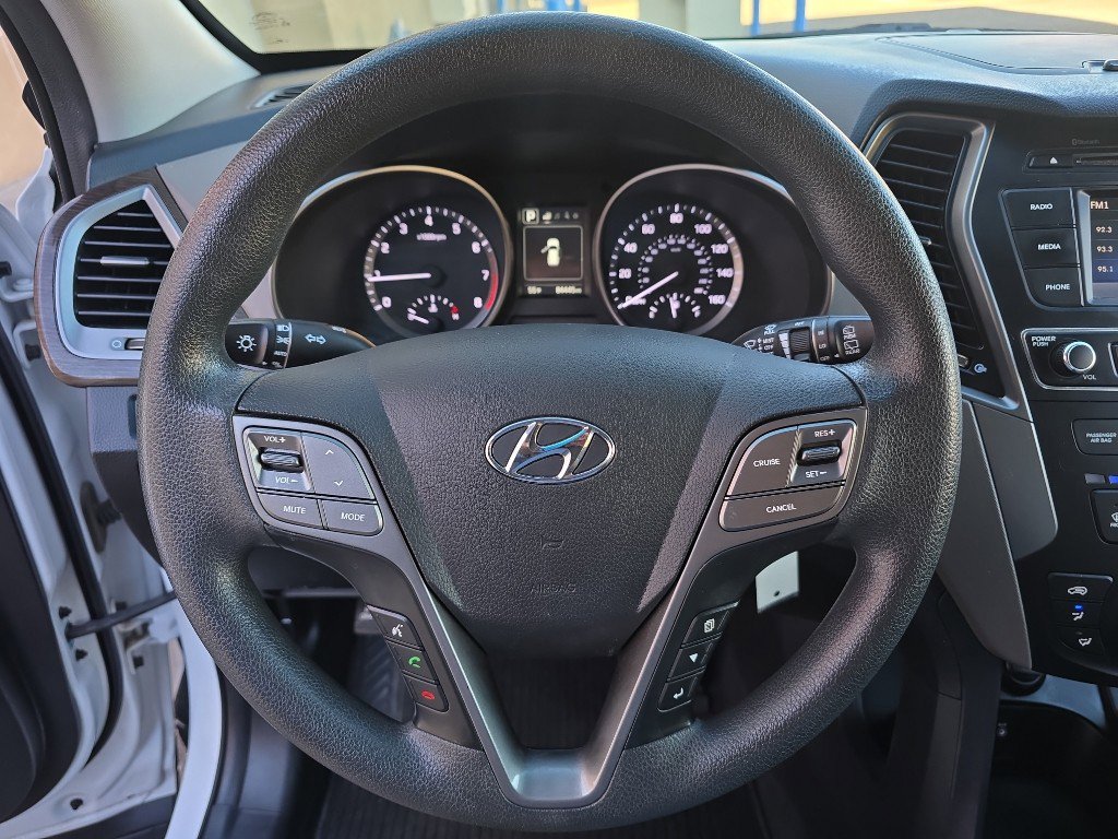 Used 2018 Hyundai Santa Fe Sport image 13