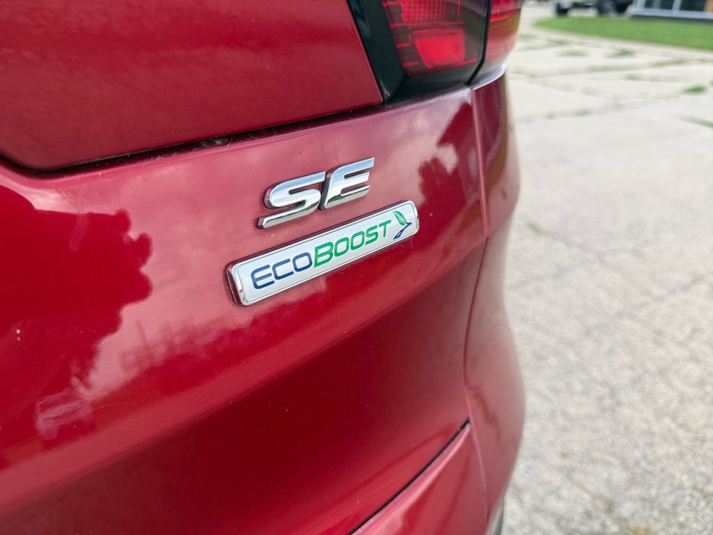 Used 2019 Ford Escape SE FWD image 39